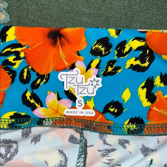 Tzu Tzu Lexi Pants - Picture 8 of 8